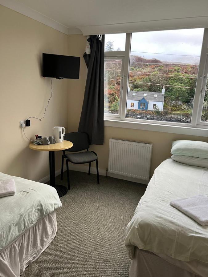 Saucy Mary'S Hostel Kyleakin Exterior foto